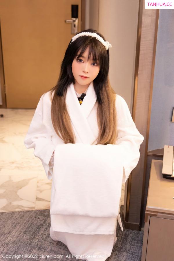 小奶瓶呜呜  [XiuRen]高清写真图 2022.01.29 No.4535 奶瓶第3张图片